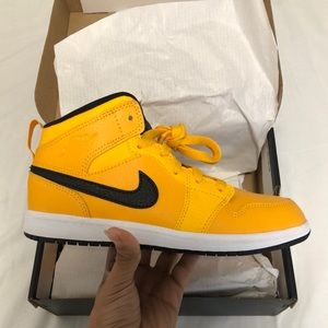 Jordan 1 Mid University Yellow Size 3Y